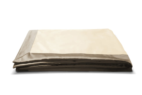 Coperta in Velluto con bordo in Raso